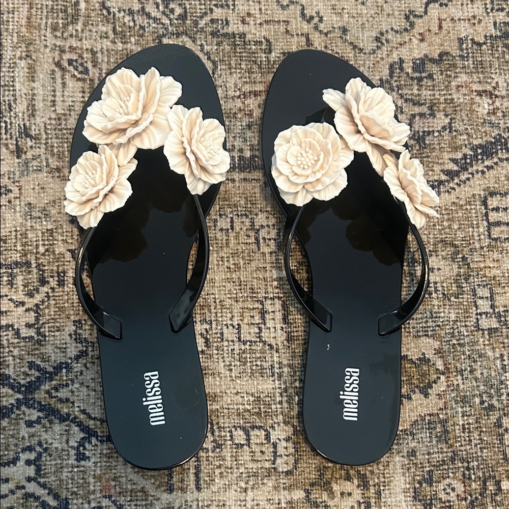 Melissa Harmonic Springtime - Black Sandals with Cream Floral Accents